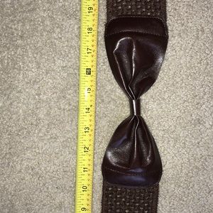 Brown belt with bow